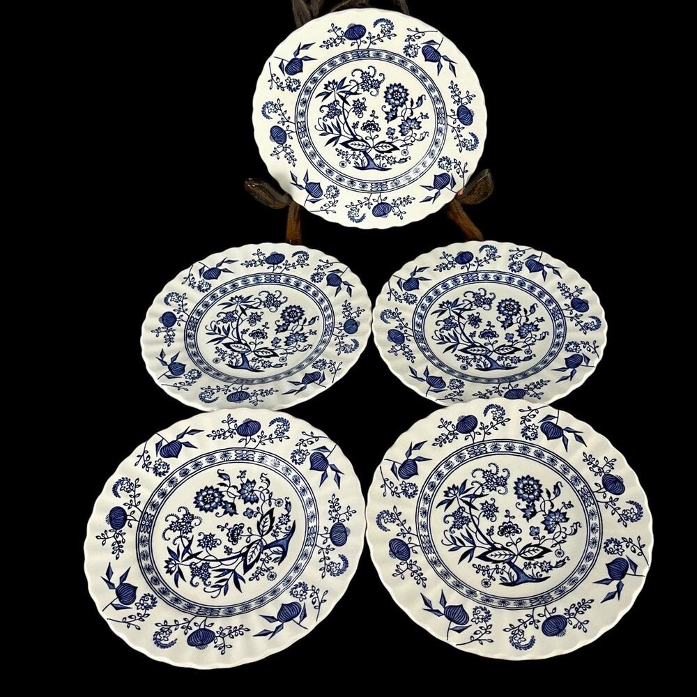 5 Vtg JG Meakin Blue Nordic 7” Salad Dessert Plates English Ironstone Blue Onion